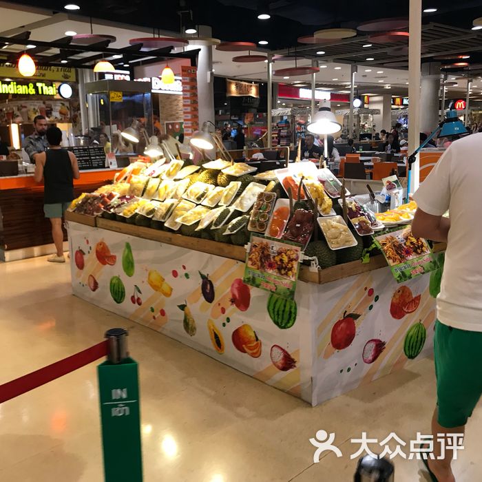 中央购物中心美食广场