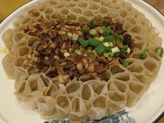 猪肉口蘑焖莜面-穆鑫楼食府
