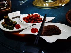 -白鹿苑蒙餐(鄂温克宾馆店)