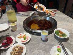 -忘情水鱼头·鲜鱼火锅(滨江中路店)