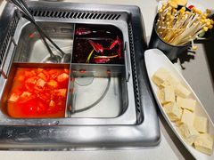 -海底捞火锅鲜切牛肉主题店(长寿路店)