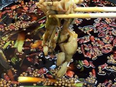 -鸿顺老铁锅美蛙鱼府(解放碑店)