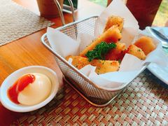 -Chom Cafe and Restaurant