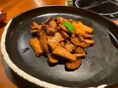 彩椒野生菌-瑶王府·广西菜(相思湖店)