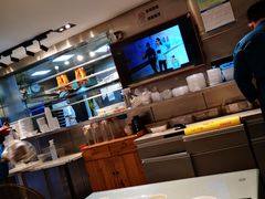 -新大咀港式茶餐厅(宝山万达店)