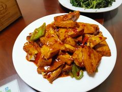 -明月食府(二区干二路店)