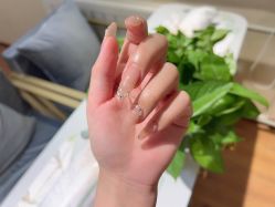 -甲·铺轻奢美甲美睫