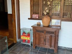 -泉畔人家·老济南经典鲁菜(大明湖店)