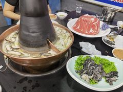 -楼外楼大刀肉传统火锅居(幸福街店)