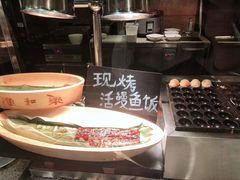 -松山湖凯悦酒店·Café自助餐厅·周末火舞秀表演