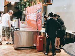 -香山湖家家宴(中山陵店)