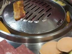 -哈哈碳都·牛肋条无限自助烤肉(台江万达店)