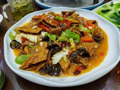 -三江源美食城