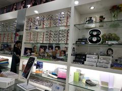 -利客来眼镜店(崂山百货店)