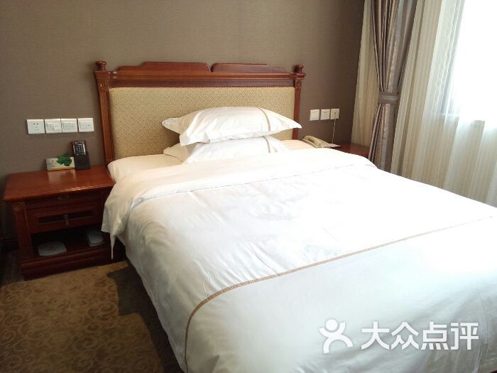 阳光华府大酒店-床-客房-床图片-日照酒店-大众点评网