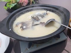 -香山湖家家宴(中山陵店)