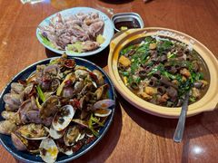 -蚝堡海鲜·威海菜·海肠捞饭·烧烤·亚洲吃蚝公司(幸福门店)