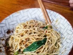 -刘国涛老杂酱(电报路店)