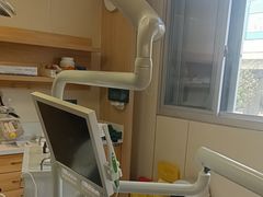 -上海仁爱医院口腔科 · 种植