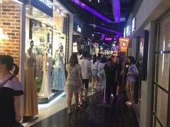 -南京时尚莱迪购物广场(正洪街店)
