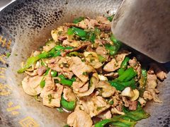 -费大厨辣椒炒肉(万家丽一店)