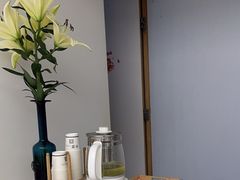 -卡罗酒店(东门晒布地铁站店)