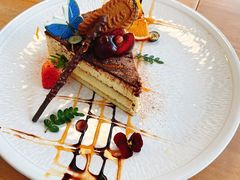 -Mark&Mars Restaurant
