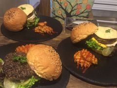 -HIGH FIVE哈福手工汉堡(桂林路店)