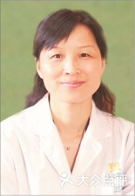 妇产科吴冠英主任