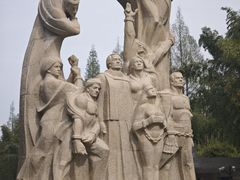-龙华烈士纪念馆-停车场