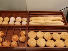 -亮马河饭店翠雅咖啡厅