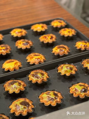 这家蛋挞可以说是城北排队王