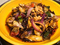 -休记光头香辣蟹干锅店(衣冠庙店)