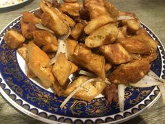 馕丁炒肉-巴依兄弟西域美食(机场店)