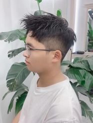 -尤司男士国潮理发馆