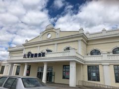 -甘南服务区-停车场