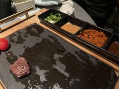 -左庭右院鲜牛肉火锅黑金店(陆家嘴中心店)