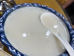 杏仁茶-清宫宴酒楼·计氏松枝包子