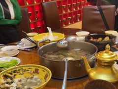 -黑青稞庄园·新式藏餐·牦牛肉汤锅(新都桥店)