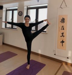 -爱尔乐美孕产瑜伽·普拉提