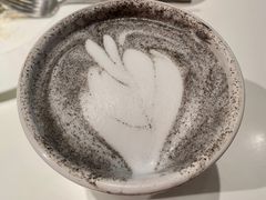 黑芝麻拿铁-双风车咖啡馆 Twin Windmills(六道口店)