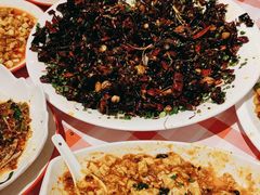-洪霞餐馆·川菜·鲜货现炒(两江春城店)