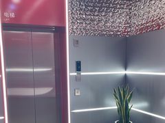 -英派斯健身旗舰店(海信国际中心馆)