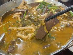 -余杨鸭鸭餐厅