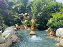 -七彩云南古滇温泉山庄