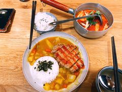 黄咖喱猪排饭-About Bistro關於·泰式家庭料理