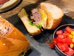 -HIGH FIVE哈福手工汉堡(桂林路店)