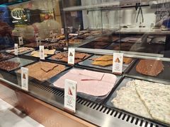 面包甜点陈列柜-Laderach 莱德拉(上海环贸iapm店)