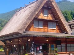 -白川乡与五箇山的合掌构造村落