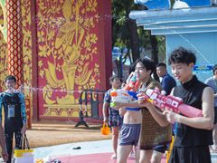 -欢乐水魔方水世界
